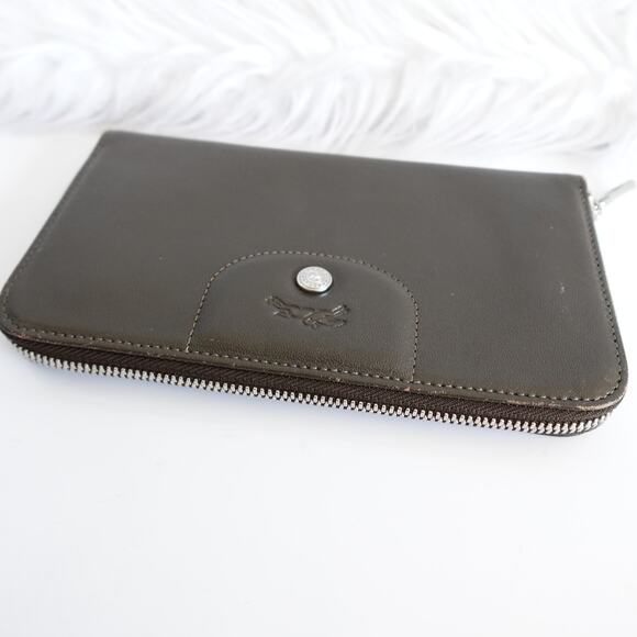 Longchamp Le Pliage Cuir Zip Around Long Continental Khaki Grey - Picture 9 of 16